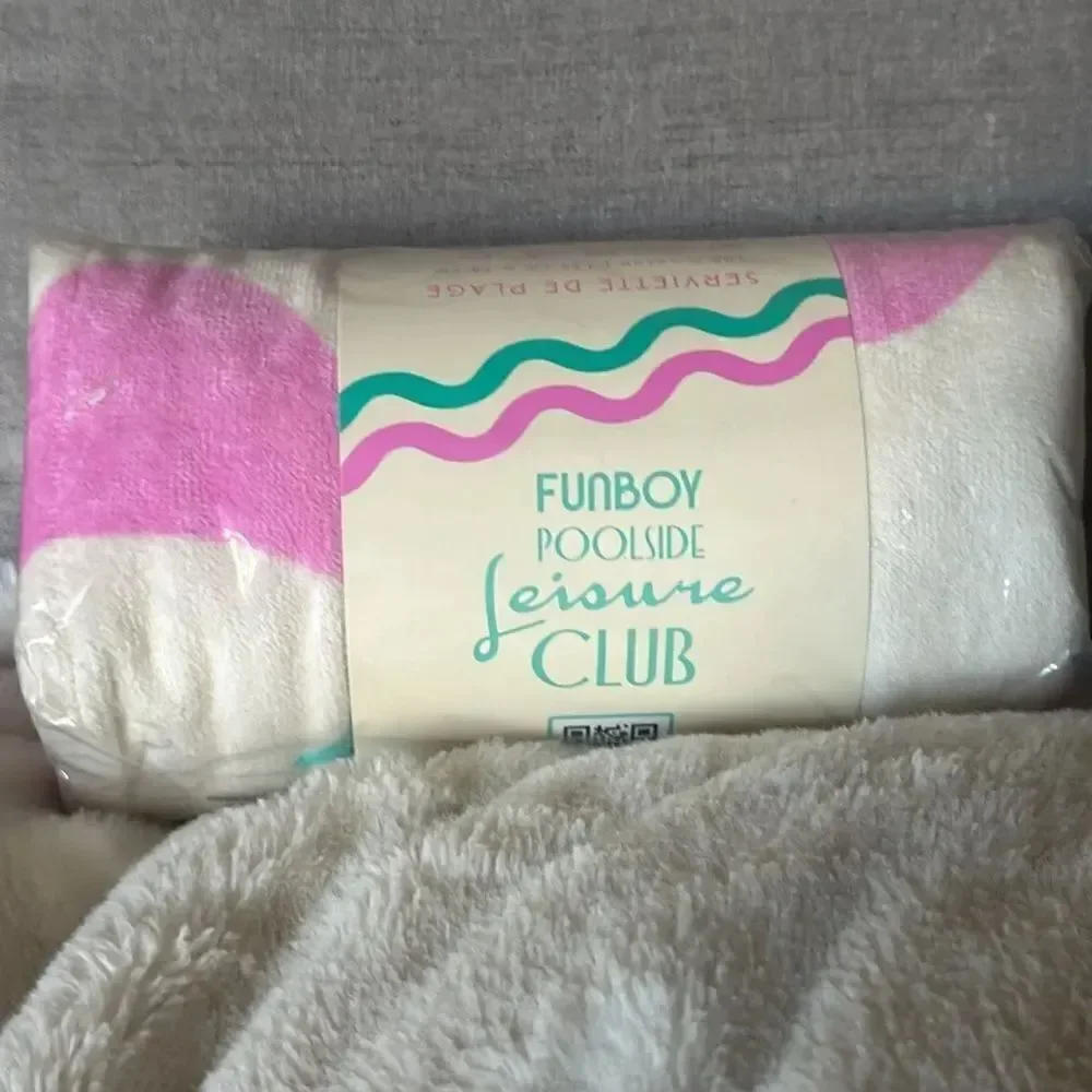 Funboy Poolside Leisure Club!